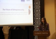 وزيرة العمل الفلسطينية إيناس العطاري