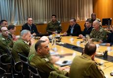 كاتس يبحث خطة تهجير سكان غزة