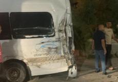 آلية إسرائيلية تصدم حافلة تقل حجاجا في جنين