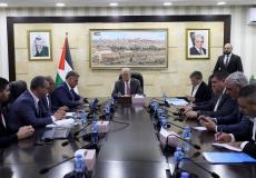 محمد مصطفى خلال الاجتماع