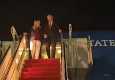 نتنياهو وزجته يصلان واشنطن