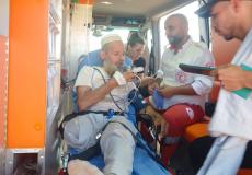 ستوطنون يعتدون على مسن مبتور القدم في يطا