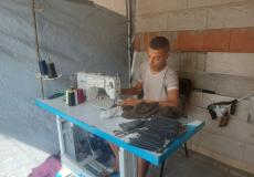 "حرفيو غزة.. أنامل تصنع الأمل تحت النار"