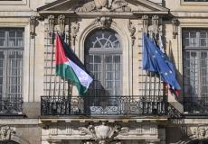 21 بلدية في فرنسا ترفع العلم الفلسطيني فوق مقارها