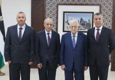 اللواءان معين السكران وناصر عدوي يؤديان اليمين القانونية أمام الرئيس محمود عباس نائبين لرئيس جهاز المخابرات العامة ماجد فرج.
