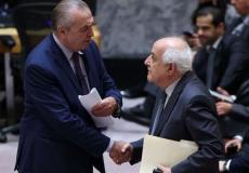 السفير الجزائري عمار بن جامع  مع السفير الفلسطيني رياض منصور،