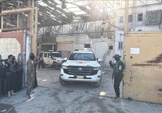 مركبات الصليب الأحمر خلال تسلم الأسرى من حركة حماس