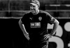 سبب وفاة حارس ريال مدريد السابق - خوسيه مانويل أوتشوتورينا ويكيبيديا