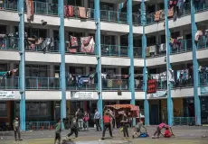 إيواء نازحين في مدارس الأونروا بغزة