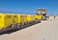 إسرائيل تضع مكعبات الخط الاصفر في قطاع غزة لمنع المواطنين من التقدم