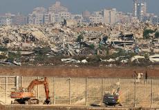 الجيش الإسرائيلي يحول أطراف غزة لمكب نفايات ومخلفات بناء