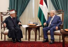 الرئيس عباس مع مفتي القدس والديار الفلسطينية