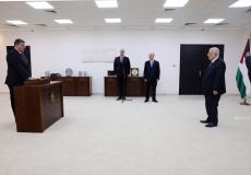 وزير النقل والمواصلات يؤدي اليمين القانونية أمام الرئيس عباس