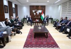 مصطفى - أي ترتيبات انتقالية بغزة يجب أن تنسق مع الدولة ومؤسساتها