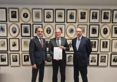 تسليم وثيقة انضمام فلسطين للجنة الدولية لشؤون المفقودين