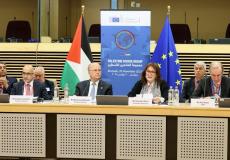 رئيس الوزراء خلال اجتماع المانحين