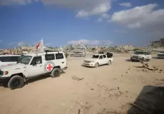 مركبات الصليب الأحمر في غزة