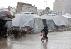 الشتاء وسط خيام النازحين - طقس فلسطين