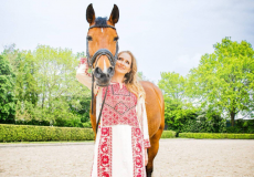 ديانا الشاعر