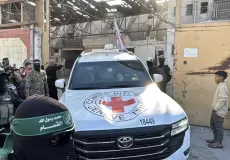 الصليب يتسلم جثامين تعود لأسرى إسرائيليين