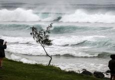 العاصفة "بيرون" تضرب إسرائيل بقوة وتحذيرات من فيضانات خطرة