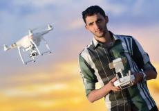 استشهاد صحافي وشاب برصاص وقصف إسرائيلي في غزة