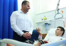 رئيس وزراء مالطا يعود طفلا جريحا من غزة