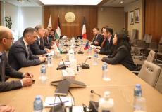 اجتماع محافظ سلطة النقد مع القنصل العام الفرنسي