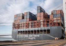 سفينة مساعدات إنسانية من فرنسا إلى غزة