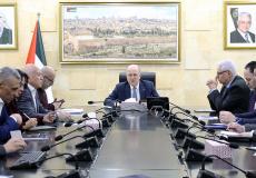 محمد مصطفى خلال اجتماع حكومي يوم أمس