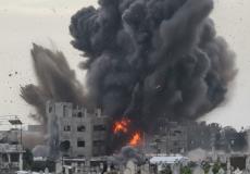 الجيش الإسرائيلي يقصف مبنى بعد إنذار بإخلائه في حي الزيتون