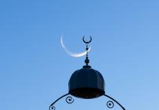 موعد ليلة النصف من رمضان 2026: فضلها، أعمالها، وأجمل الأدعية المستجابة