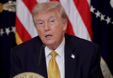 ترامب يهدد إيران بضرب محطات الطاقة إذا لم تفتح مضيق هرمز