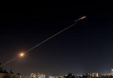 الحرس الثوري الإيراني يعلن إطلاق صواريخ ومسيرات باتجاه إسرائيل