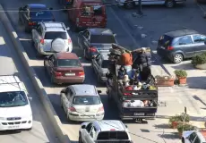 نزوح اللبنانيين من مناطق الجنوب خلال الحرب الدائرة