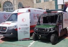 الهلال الأحمر يتسلّم 16 سيارة إسعاف جديدة لتعزيز الاستجابة في غزة والضفة