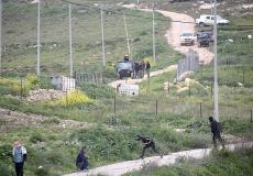 استشهاد فلسطيني برصاص مستوطن قرب سلفيت وإغلاق مداخل قلقيلية