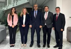 اللجنة الوطنية لإدارة غزة تستقبل وفد بريطاني