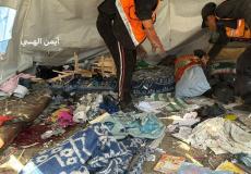من مكان قصف خيمة نازحين غرب مدينة غزة