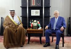 الرئيس عباس مع ولي عهد الكويت - أرشيف