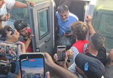 الاحتلال يُفرج عن 12 معتقلاً اليوم من قطاع غزة