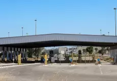 إسرائيل تنقل مجمع تفتيش معبر رفح إلى كرم أبو سالم