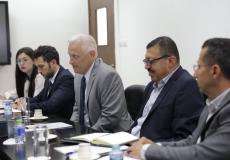 بسيسو يبحث مع مسؤول أمريكي تدخلات "الأشغال" بغزة