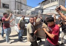 نقل مصابين جراء الاستهداف الأخير في غزة