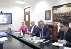 وزير الأشغال العامة والإسكان في فلسطين عاهد بسيسو خلال الورشة