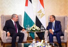 حسين الشيخ ووزير الخارجية المصري خلال اللقاء