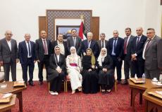 الرئيس عباس يستقبل رئيس وأعضاء مجلس بلدي طوباس