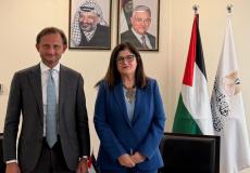 لقاء وزيرة الخارجية مع القنصل العام الإيطالي