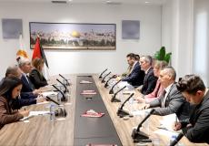 حسين الشيخ يستقبل وفداً أميركياً