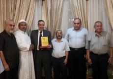 تفاصيل زيارة وجهاء وأعيان ومخاتير غزة لشرحبيل الزعيم